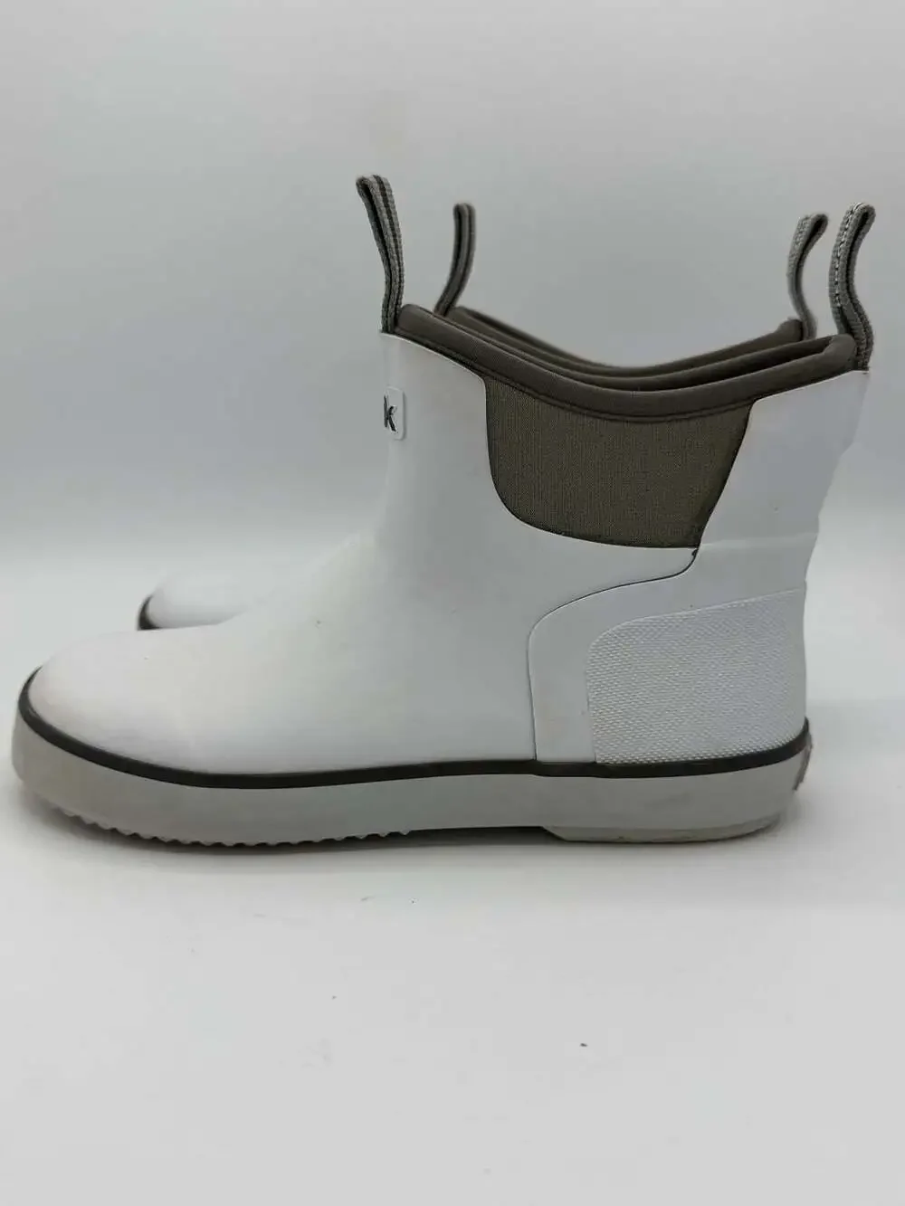 HUK Youth Fishing Deck Boots White Waterproof Rain Boots Kids Size 3